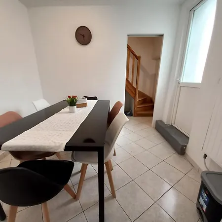 Maison A 5 Minutes Du A Pied Дом отдыха Экс-ле-Бен