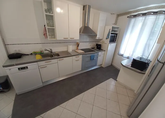 Maison A 5 Minutes Du A Pied エクスレバン