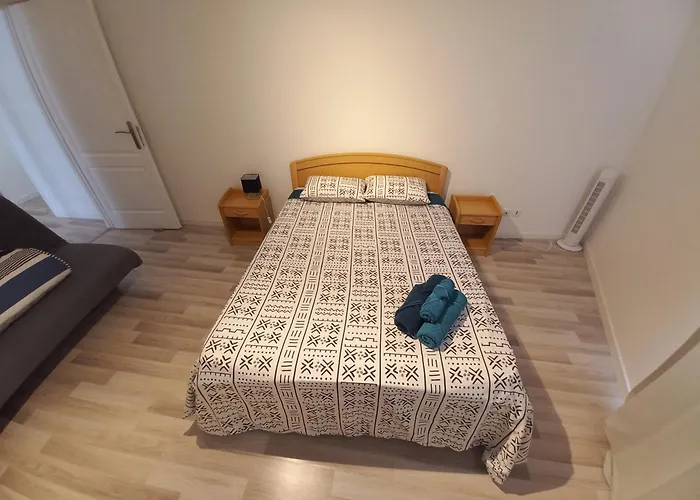 Maison A 5 Minutes Du A Pied * エクスレバン